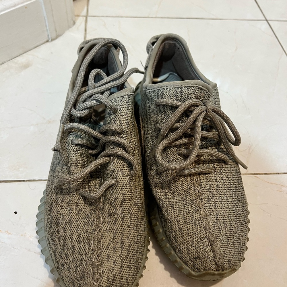 Yeezy Gray Knit Sneakers